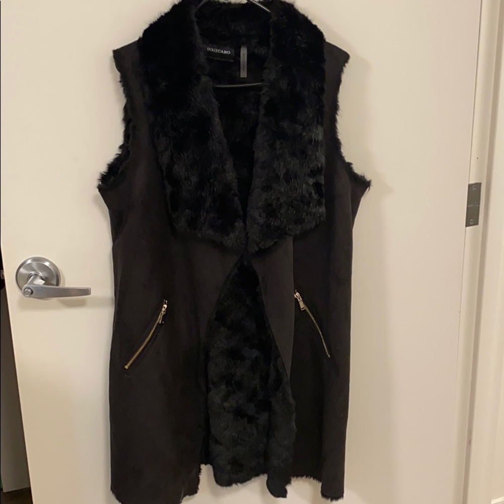 Suede vest with faux fur